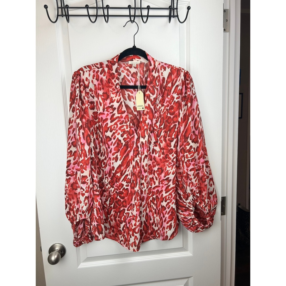 Jodifl Kimberly Red Pink Leopard Print V-Neck Puff Sleeve Blouse‎ NWT Medium